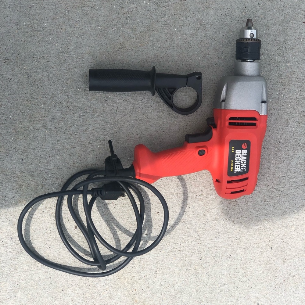 Black and Decker 5.5 Amp 3/8 (10 mm) Drill